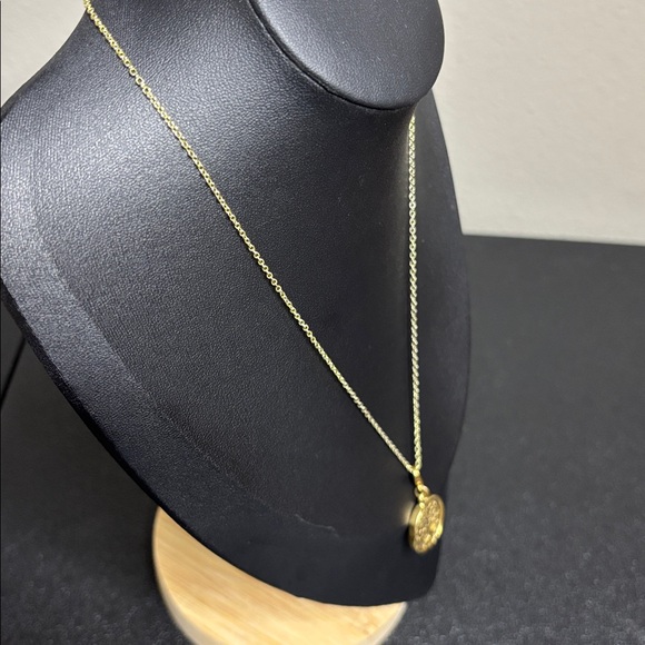 Elegant Gold Tone Tree of Life Coin Charm Pendant Necklace Dainty - Picture 5 of 7